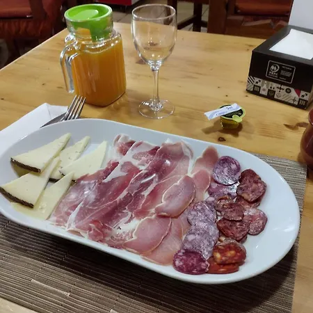 בית הארחה Hostal Posada Royuela Royuela