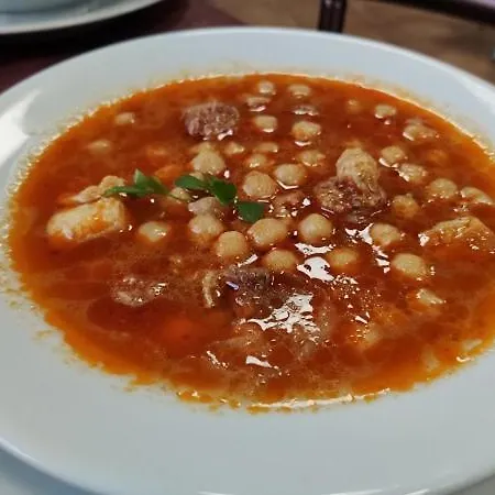 Hostal Posada Royuela בית הארחה